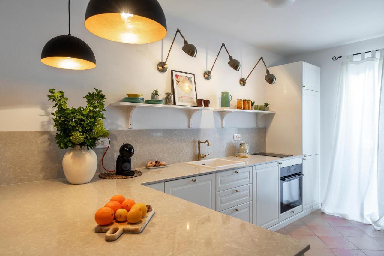 Apartman Luri Sutivan Ngoại thất bức ảnh
